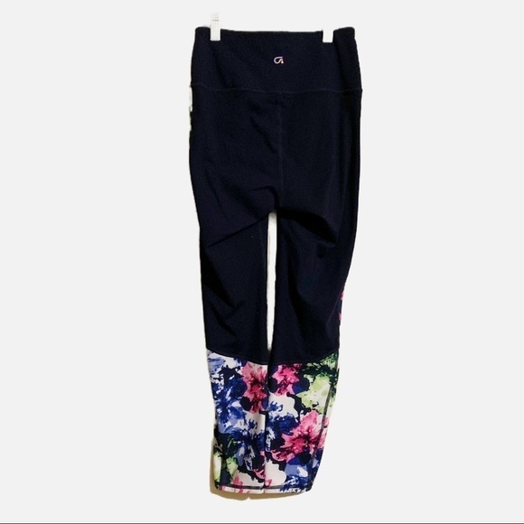 GapFit Athletic Soft Comfortable Yoga Navy Floral Print Leggings. Size XS - Picture 2 of 12